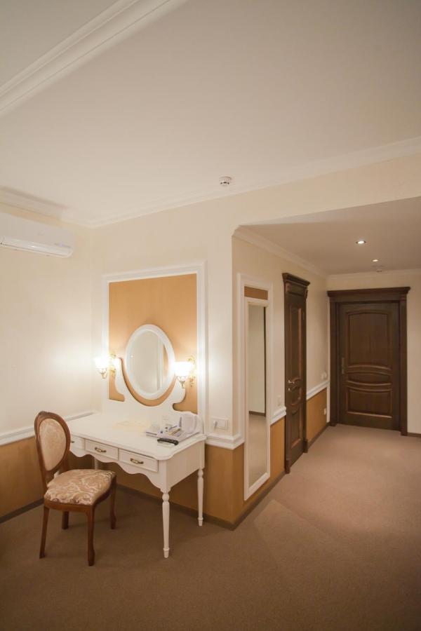 Orly Park-Hotel Kiev Eksteriør billede